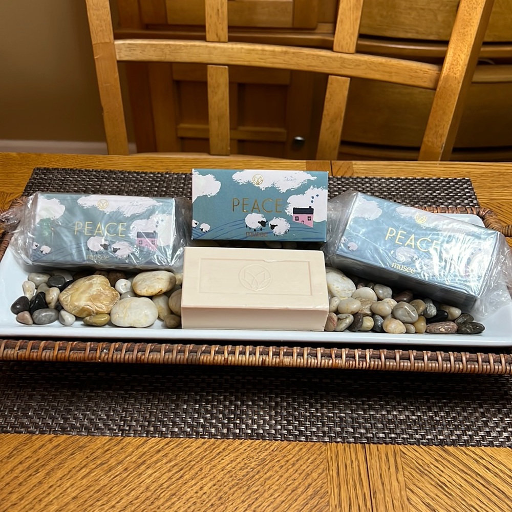 NEW IN BOX MUSEE PEACE BAR SOAP 3PACK! - Picture 2 of 4